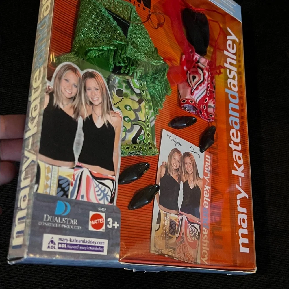 VINTAGE MARY-KATE & ASHLEY doll Fashion pack MATTEL Y2K 2002 New In BOX!! - Picture 3 of 17